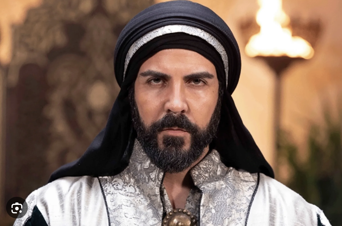 وإني بها من عامها لكفيل