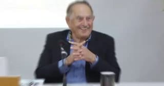 مقطع جديد للعلامة المتخصص في علوم الحديث النبوي الدكتور بشار عواد معروف: